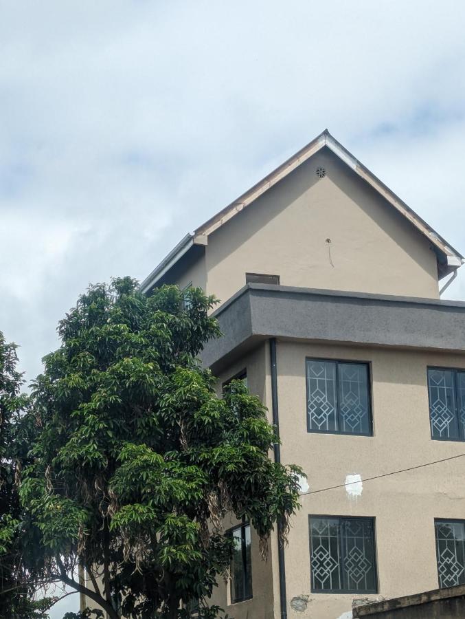 Mufasa City Hostel And Apartments 아루샤 외부 사진