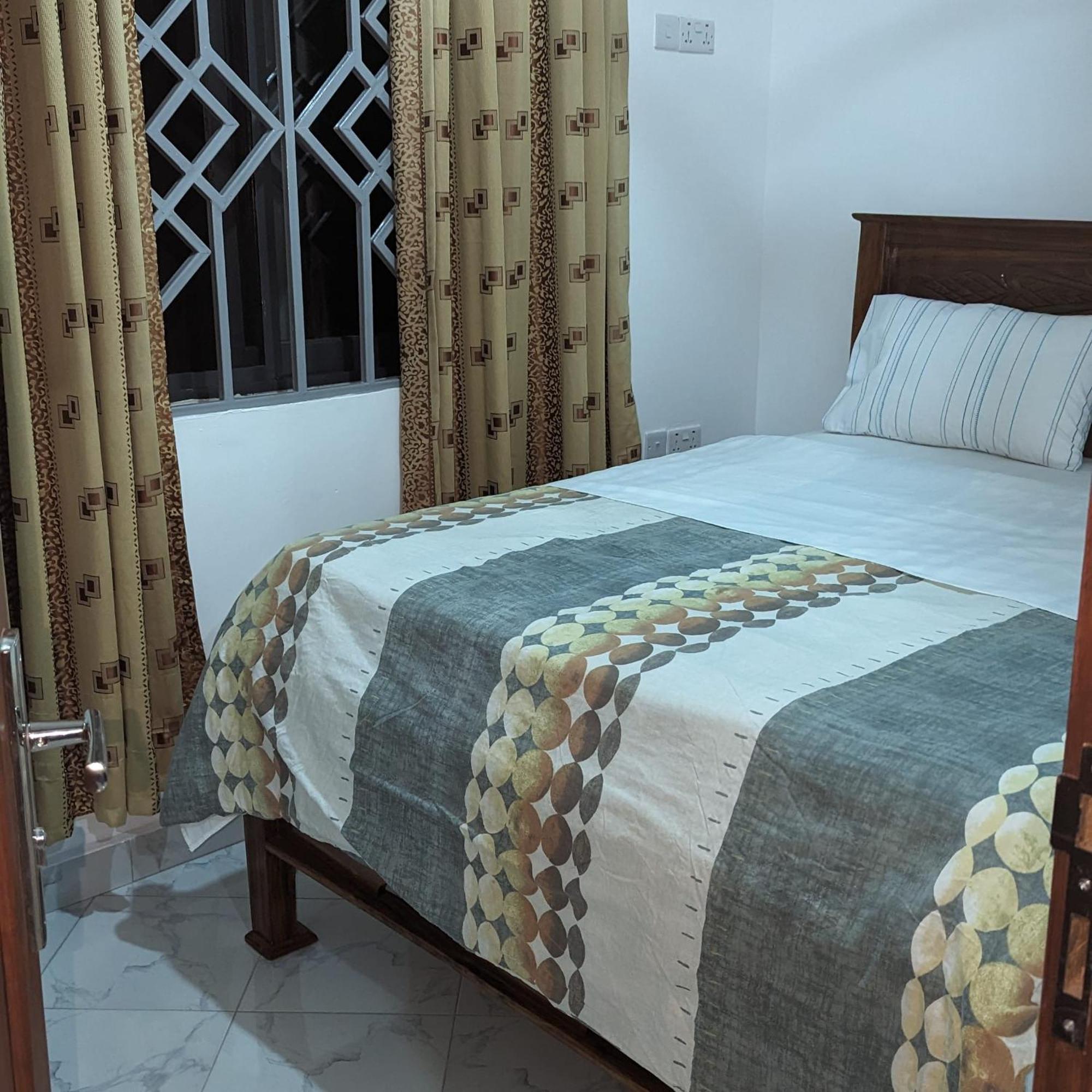 Mufasa City Hostel And Apartments 아루샤 외부 사진